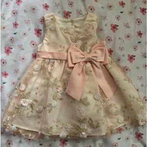 dress with flower embroidery for girls with little use